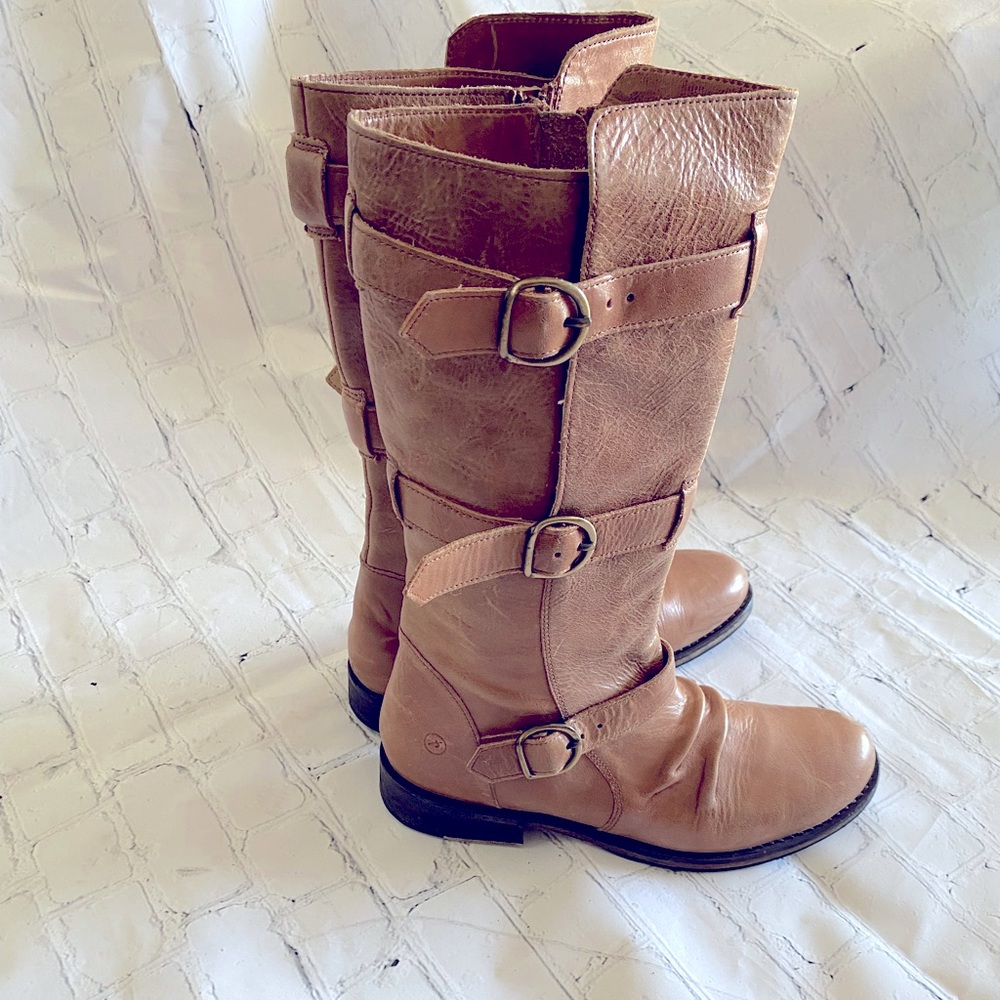 Leather tan motorcycle boots tall size 8